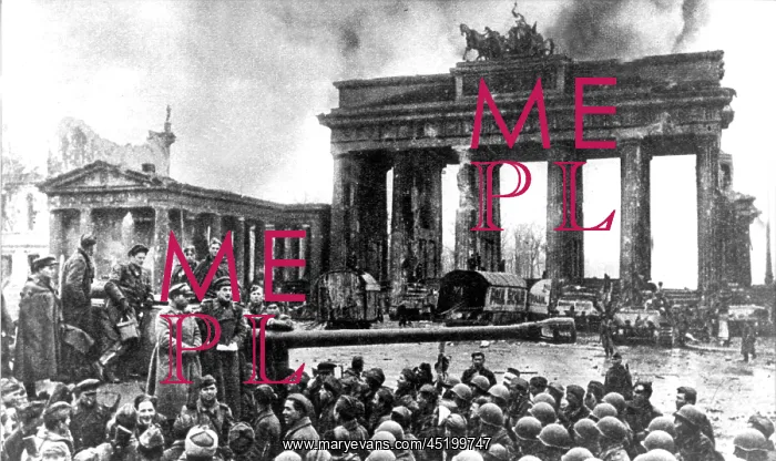 : World War II - Soviet army liberates Berlin : World War II - Soviet army liberates Berlin