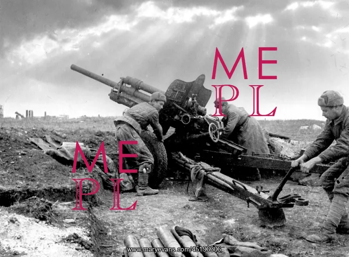 : World War II - Soviet artillery unit : World War II - Soviet artillery unit