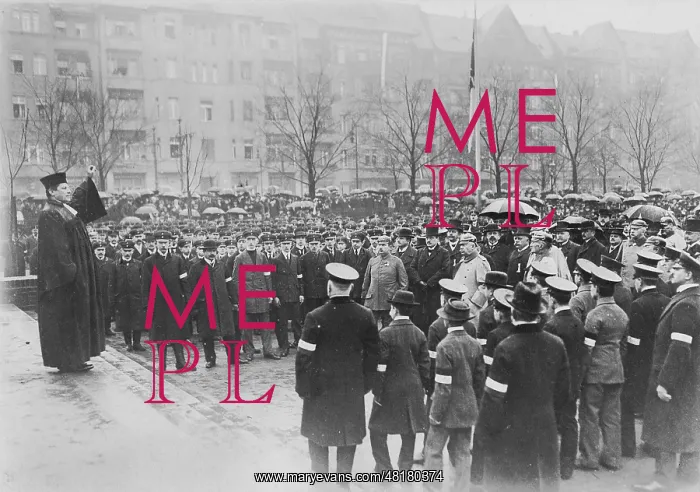 : Worship of the Berliner Jugendkompagnien during the First Wo : Worship of the Berliner Jugendkompagnien during the First Wo