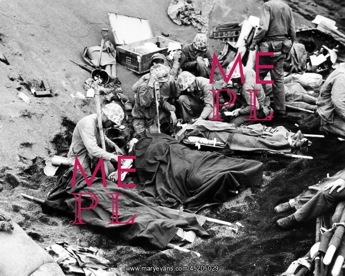 : Wounded American troops at the Battle of ? : Wounded American troops at the Battle of ?
