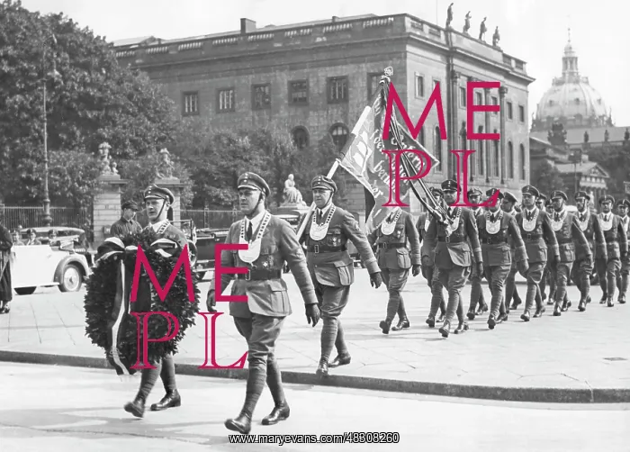 : Wreath laying of the Stahlhelm, 1932 : Wreath laying of the Stahlhelm, 1932