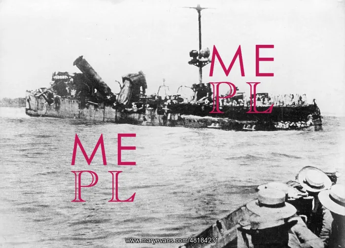 : Wreck of the German cruiser Emden, 1915 : Wreck of the German cruiser Emden, 1915