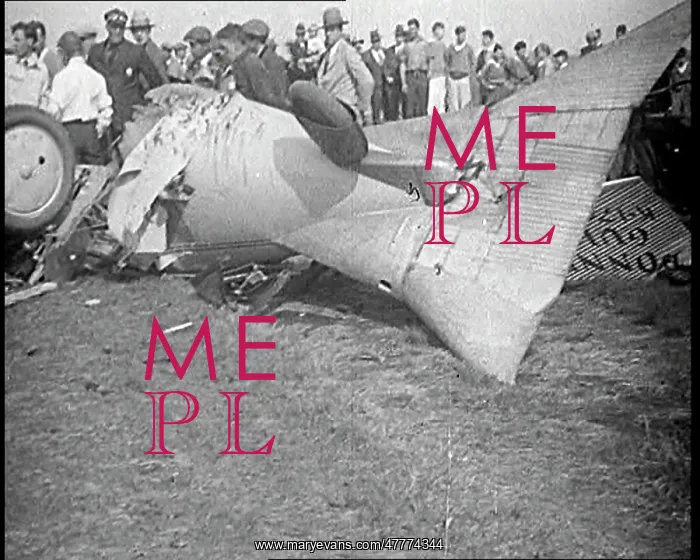 : Wreckage of the Bonney Gull on the Ground : Wreckage of the Bonney Gull on the Ground