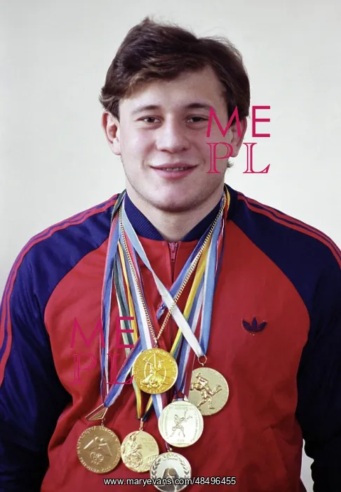 : Wrestler Sanasar Oganisyan, 1982 : Wrestler Sanasar Oganisyan, 1982