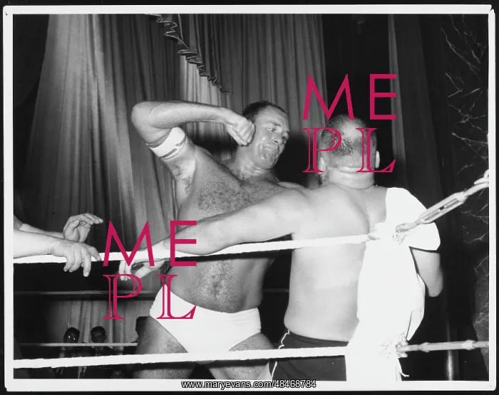 : WRESTLING MATCH : WRESTLING MATCH