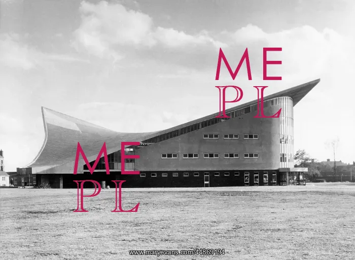 : WREXHAM SWIMMING POOL : WREXHAM SWIMMING POOL