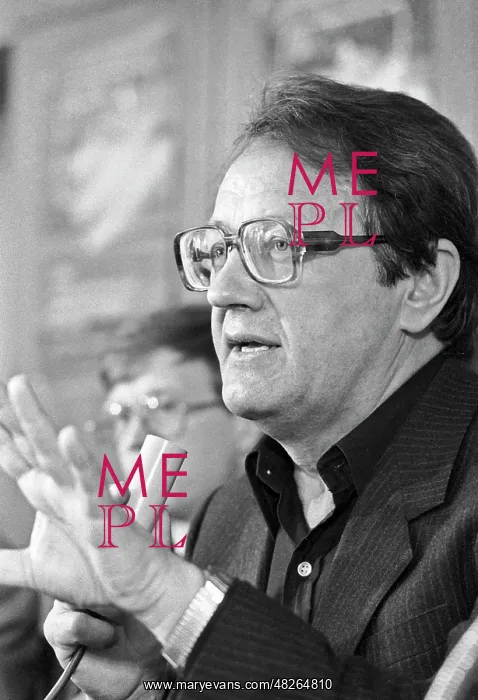 : Writer Ales Adamovich, 1985 : Writer Ales Adamovich, 1985