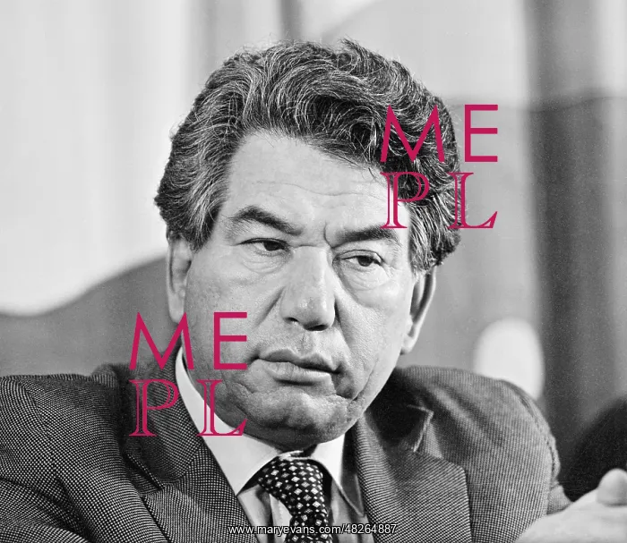 : Writer Chingiz Aitmatov, 1982 : Writer Chingiz Aitmatov, 1982