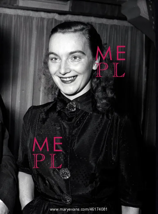 : Writer Christine Arnothy 1930 - : Writer Christine Arnothy 1930 -