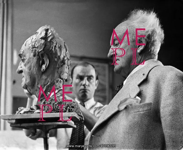 : The writer Gerhart Hauptmann models for a bust for : The writer Gerhart Hauptmann models for a bust for