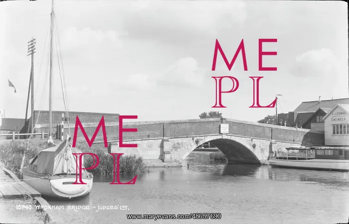 : Wroxham Bridge : Wroxham Bridge