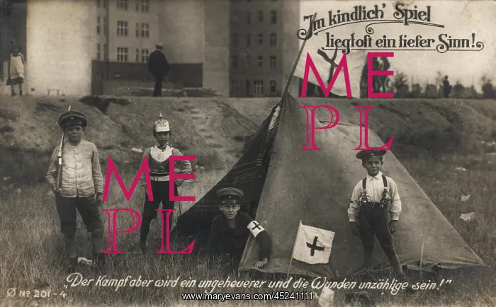 : WW I - Children playing war : WW I - Children playing war