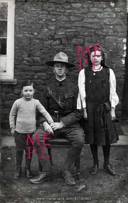  : WW1 - Canadian Mountie with his two children