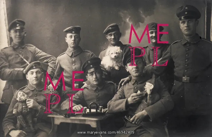 : WW1 GERMANS WITH MASCOTS : WW1 GERMANS WITH MASCOTS