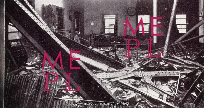 : WW1 - Home Front - Daylight Air Raid - Damage to GPO, London : WW1 - Home Front - Daylight Air Raid - Damage to GPO, London