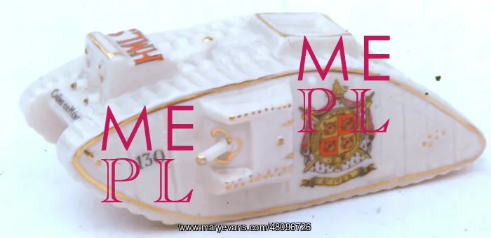 : WW1 - tank ornament : WW1 - tank ornament