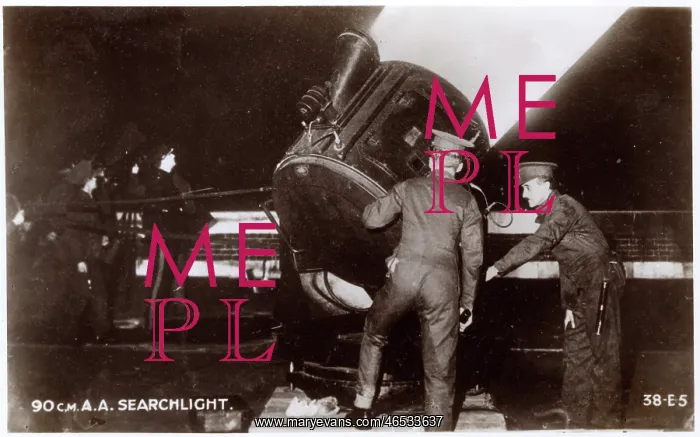 : WW2 - 90cm A.A. Searchlight : WW2 - 90cm A.A. Searchlight
