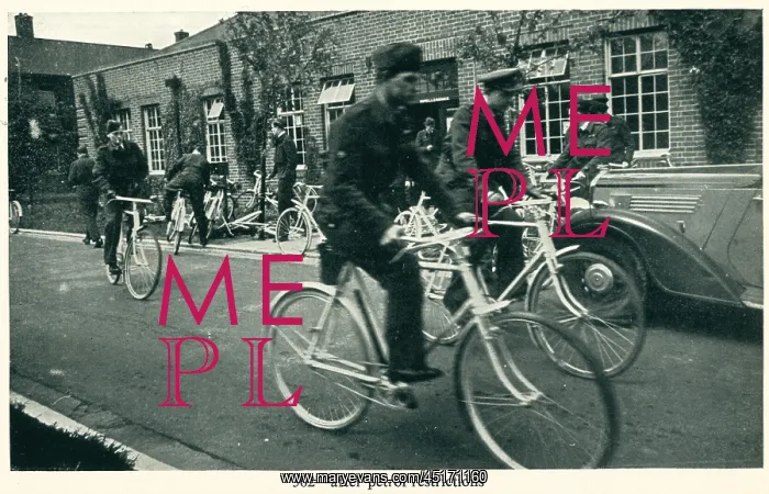 : WW2 - Cyclists After Petrol Restrictions : WW2 - Cyclists After Petrol Restrictions