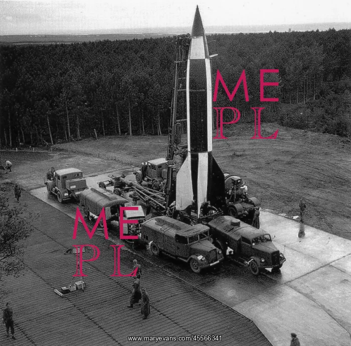 : WW2 - German V2 Rocket captured : WW2 - German V2 Rocket captured