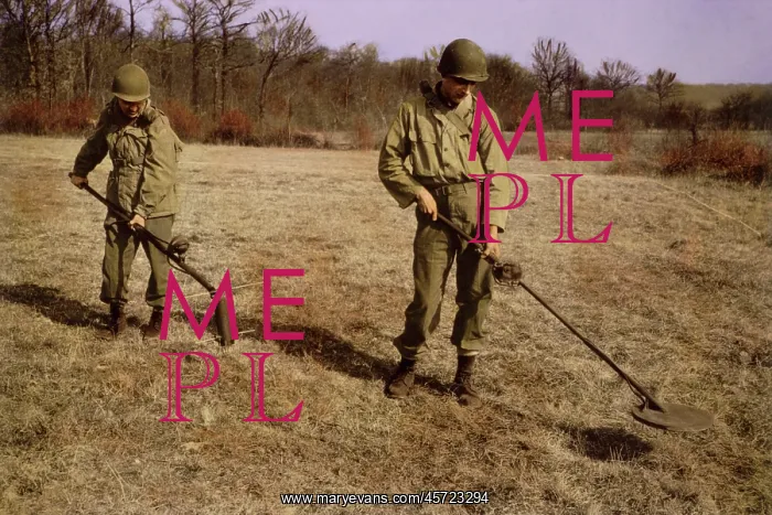 : WW2 - military - mine detectors : WW2 - military - mine detectors