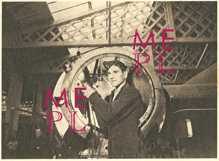 : WW2 - Royal Air Force Metal Worker : WW2 - Royal Air Force Metal Worker