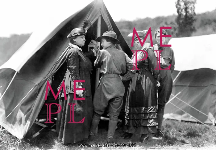 : WWI - Elizabeth Harrison Walker, Mary Dimmick Harrison : WWI - Elizabeth Harrison Walker, Mary Dimmick Harrison