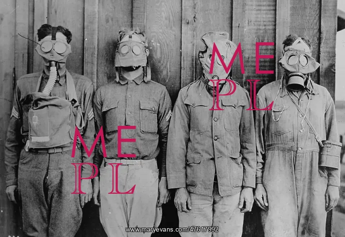 : WWI, Gas Masks : WWI, Gas Masks