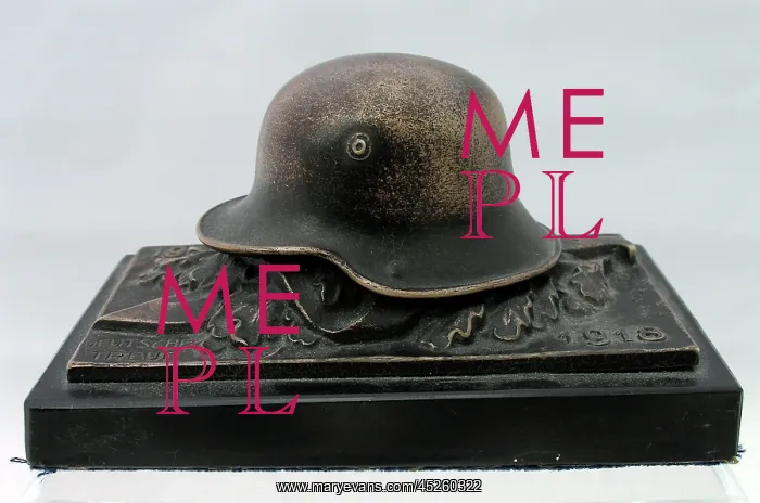 : WWI German commemorative desk ornament : WWI German commemorative desk ornament