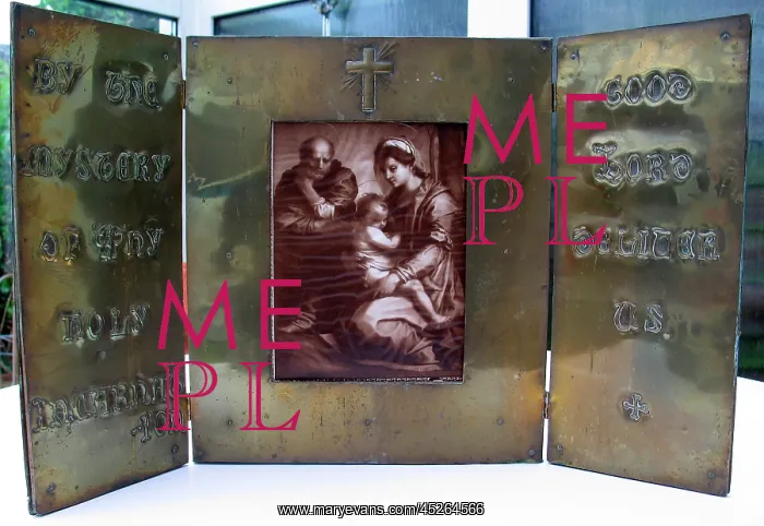 : WWI hand-crafted and embossed triptych : WWI hand-crafted and embossed triptych
