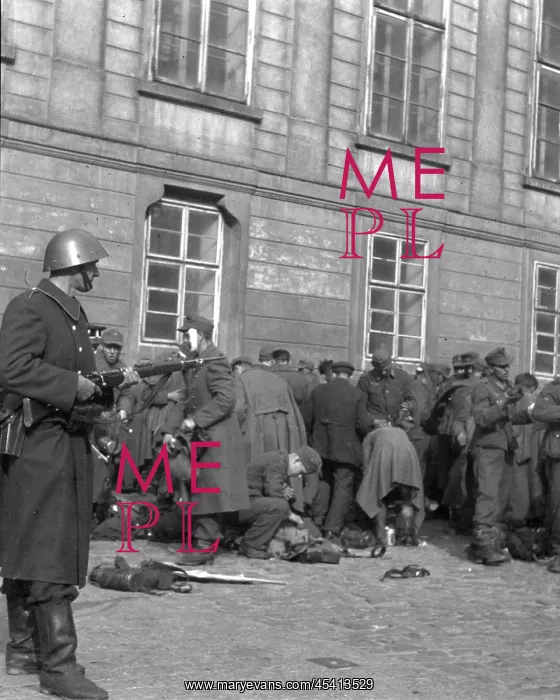  : WWII Prague May 1945, German POWs