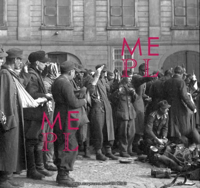  : WWII Prague May 1945, German POWs