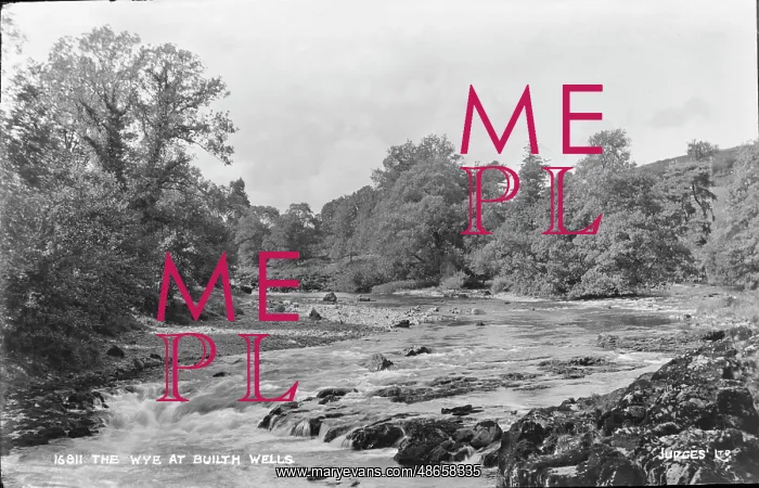 : The Wye at Builth Wells : The Wye at Builth Wells