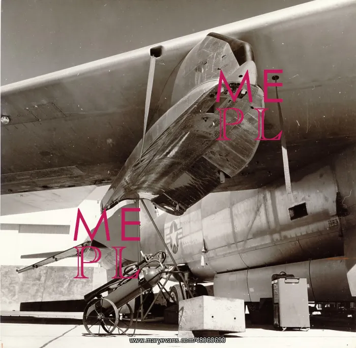 : The X-15's supporting cradle under Boeing B-52B mothership : The X-15's supporting cradle under Boeing B-52B mothership