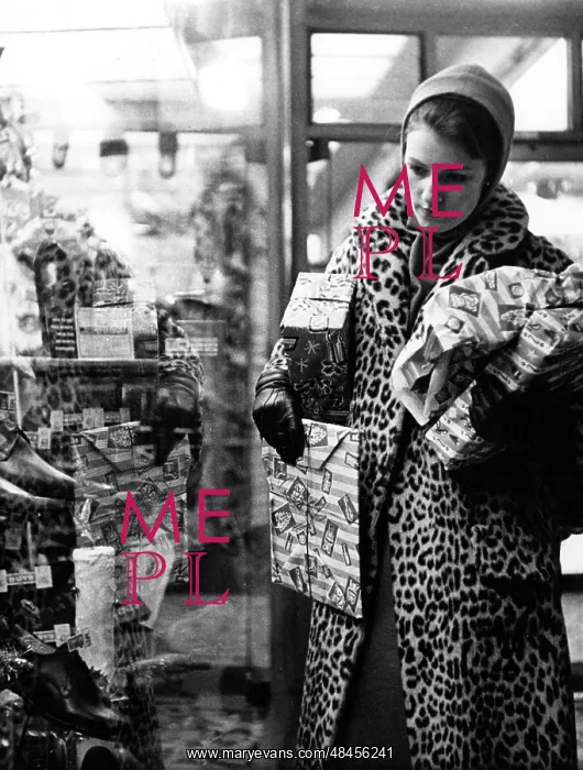 : XMAS WINDOW SHOPPING : XMAS WINDOW SHOPPING