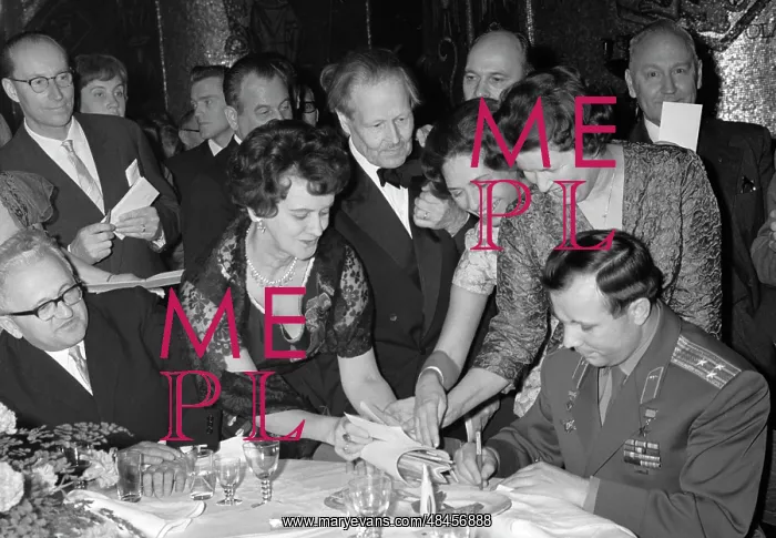 : Y.A. Gagarin and V.F. Bykovsky visit Sweden : Y.A. Gagarin and V.F. Bykovsky visit Sweden