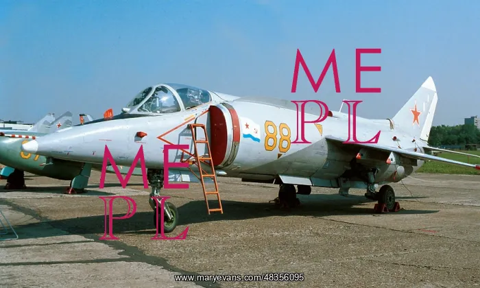 : Yakovlev Yak-38 fighter aircraft, 1994 : Yakovlev Yak-38 fighter aircraft, 1994