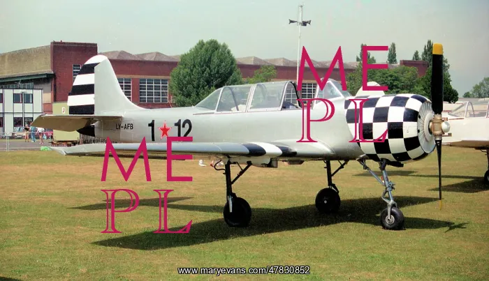 : Yakovlev Yak-52 LV-AFB : Yakovlev Yak-52 LV-AFB