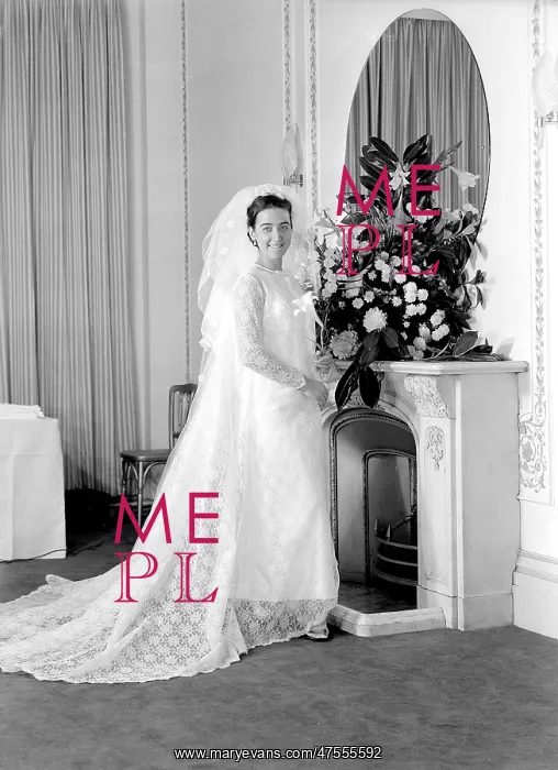 : Yateman Biggs Wedding. Portrait of the bride : Yateman Biggs Wedding. Portrait of the bride