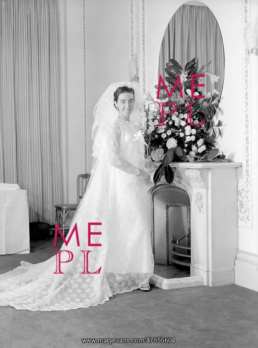 : Yateman Biggs Wedding. Portrait of the bride : Yateman Biggs Wedding. Portrait of the bride