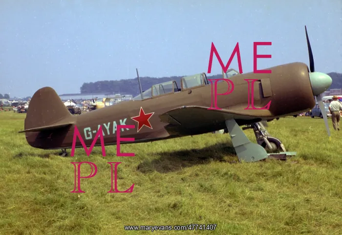 : Yavovlev Yak-11 G-AYAK : Yavovlev Yak-11 G-AYAK