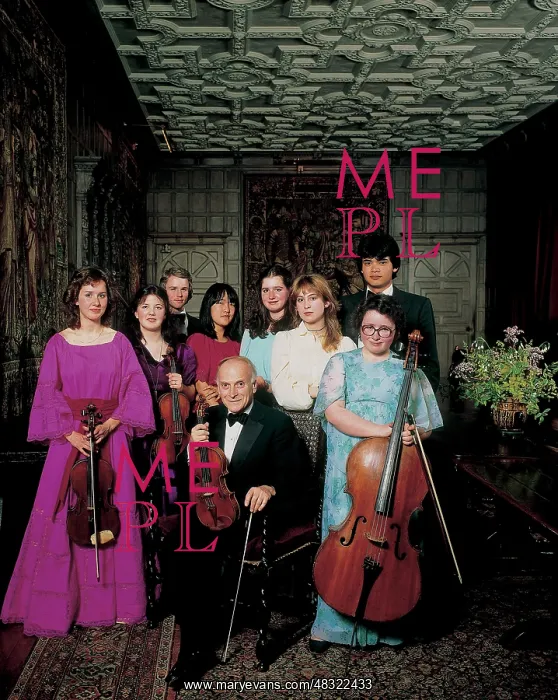 : Yehudi Menuhin and students at Sutton Place : Yehudi Menuhin and students at Sutton Place