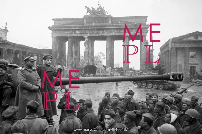 : Yevgeny Dolmatovsky, 1945 : Yevgeny Dolmatovsky, 1945