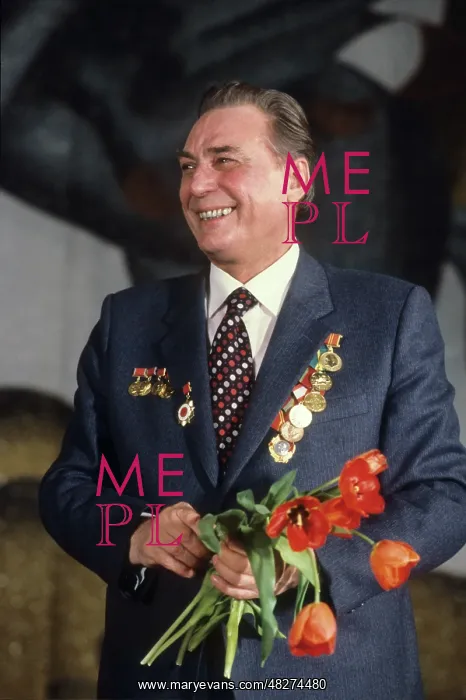 : Yevgeny Matveev, 1982 : Yevgeny Matveev, 1982