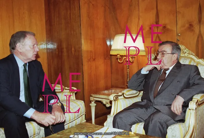 : Yevgeny Primakov meets with Gerd Dietrich Merrer : Yevgeny Primakov meets with Gerd Dietrich Merrer