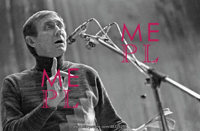 : Yevgeny Yevtushenko, 1976 : Yevgeny Yevtushenko, 1976