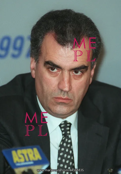  : Yiannos Papantoniou