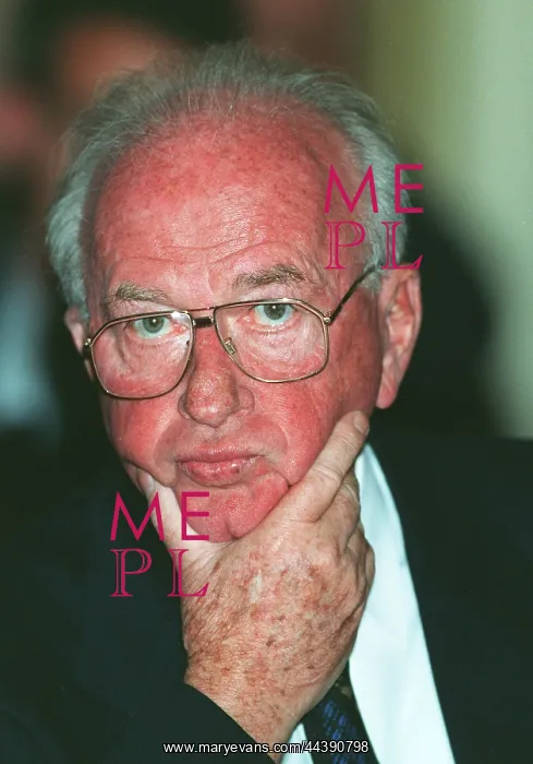  : Yitzak Rabin