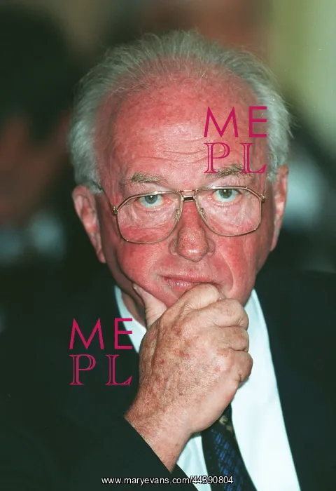  : Yitzak Rabin