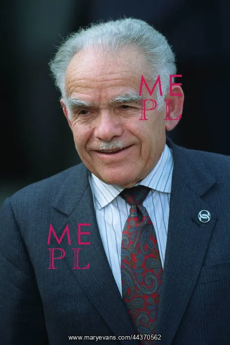  : Yitzhak Shamir
