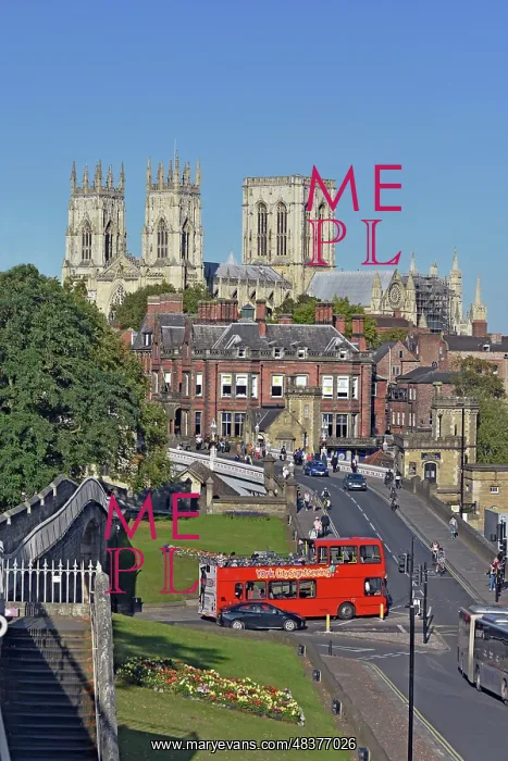 : York - The City Walls : York - The City Walls
